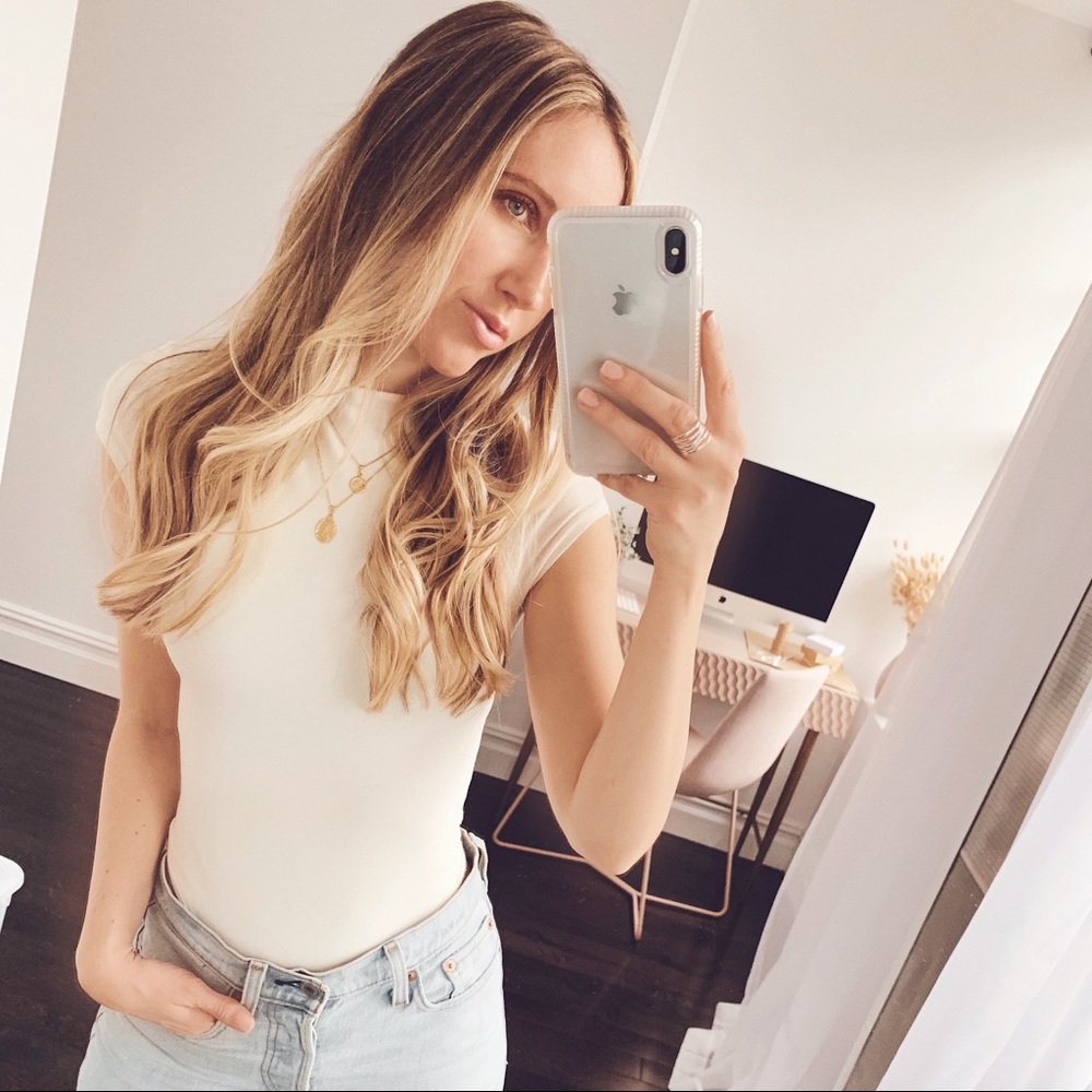 Petite Dove Necklace | 18k Gold Filled - Picture 3 of 5